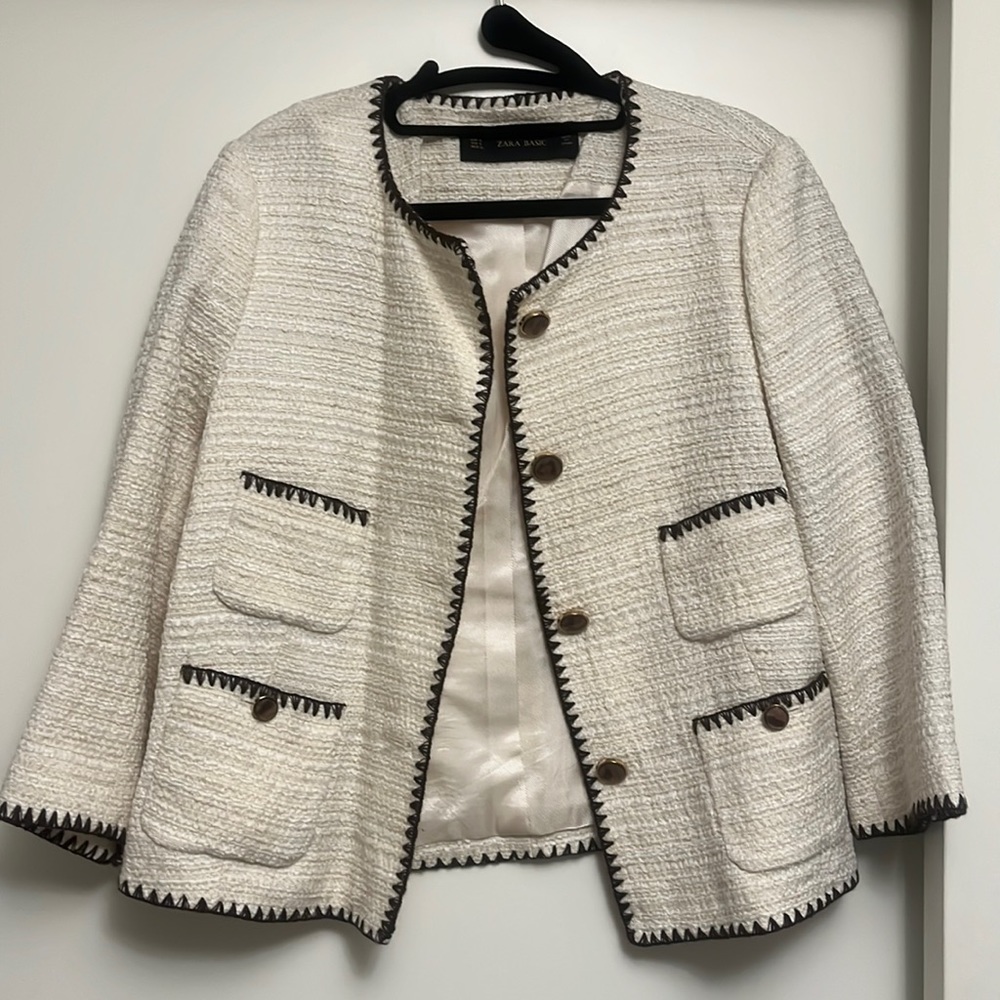 ZARA boucle blazer with contrast stitching